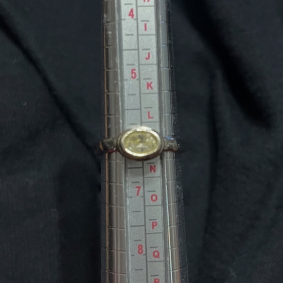 4 gold tone rings - Picture 9 of 9